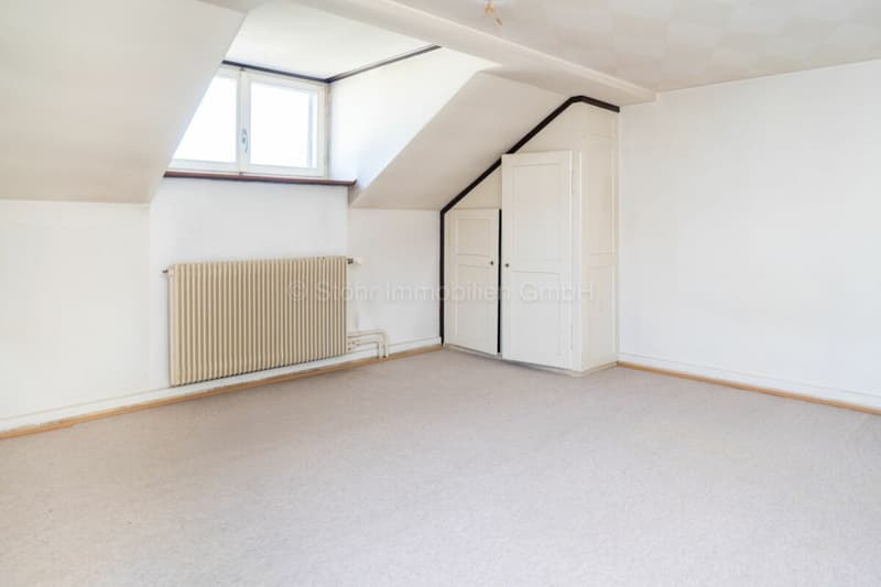 Charmantes 6.5-Zimmer-DEFH mit viel Potenzial im beliebten Quartier Deutweg (12)