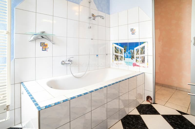 Charmantes 6.5-Zimmer-DEFH mit viel Potenzial im beliebten Quartier Deutweg (20)