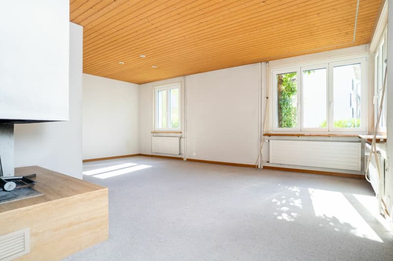 Charmantes 5.5 Zimmer Reihen-Eckhaus an toller Lage (4)