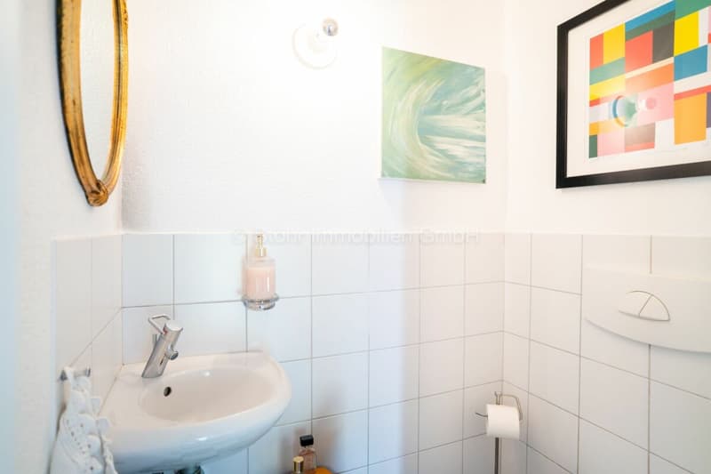 MEDITERRAN LICHTDURCHFLUTETES 6.5 ZIMMER HAUS MIT TRAUMAUSSICHT (6)