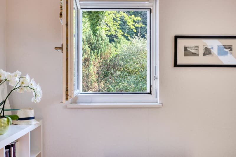 MEDITERRAN LICHTDURCHFLUTETES 6.5 ZIMMER HAUS MIT TRAUMAUSSICHT (22)