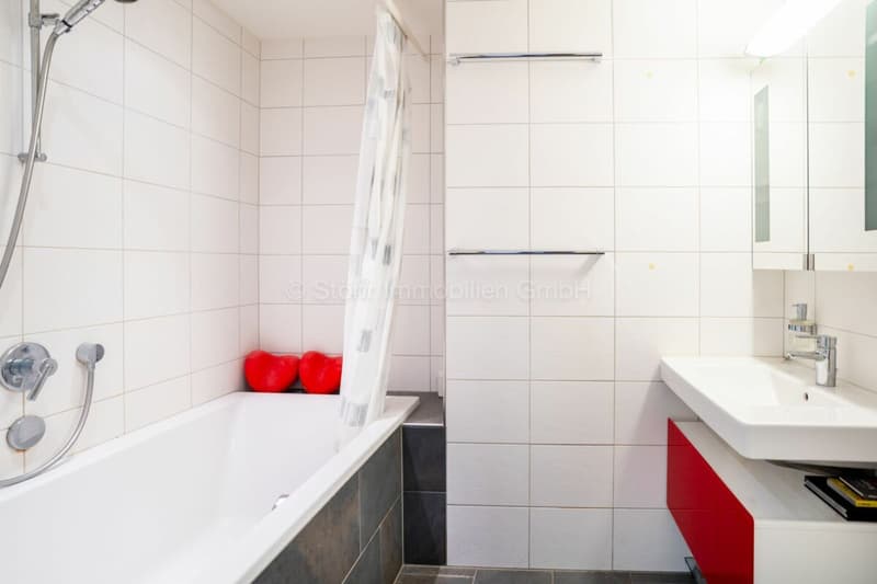 Charmantes Dreifamilienhaus mit Garten in Winterthur-Veltheim (5)
