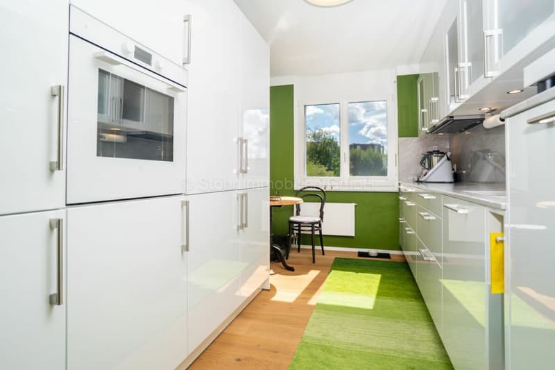 Stilvolle 4.5-Zimmer-Wohnung mit 145 m² Wohnfläche und hochwertiger Totalsanierung (6)