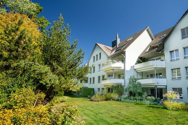 Attraktive 3.5-Zimmer-Wohnung mit zwei Balkonen in Winterthur-Seen (2)