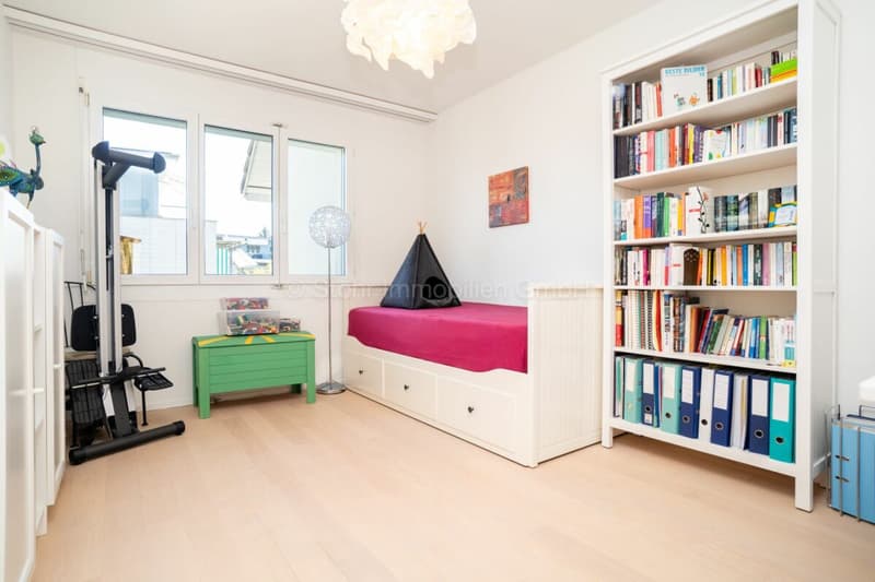 Attraktive 3.5-Zimmer-Wohnung mit zwei Balkonen in Winterthur-Seen (9)