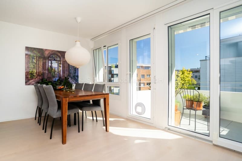 Attraktive 3.5-Zimmer-Wohnung mit zwei Balkonen in Winterthur-Seen (6)