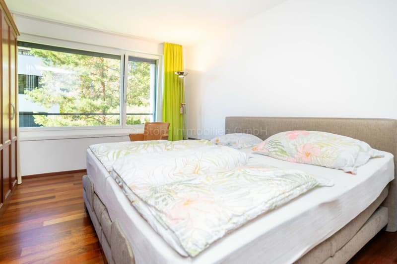 Urbane 4.5 Zimmer Attika-Wohnung mit 169 m² Terrassenfläche (10)