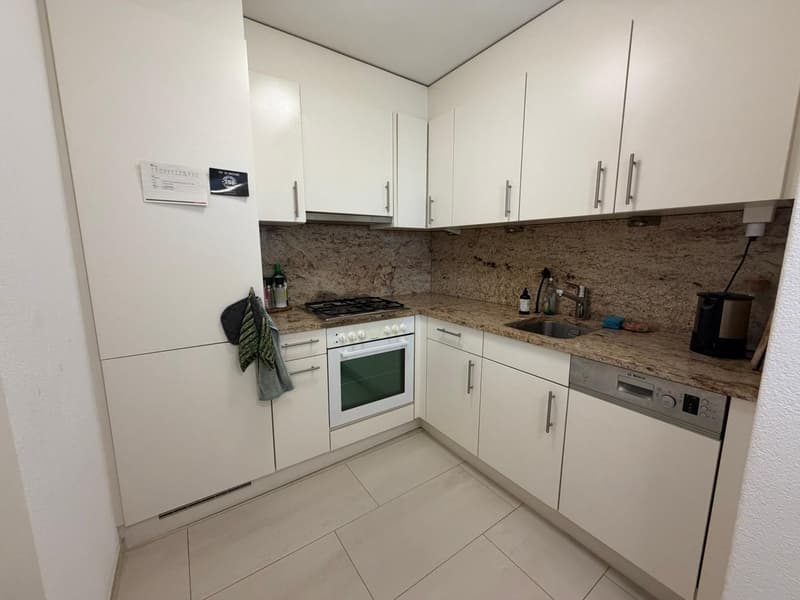 3-Bedroom Apartment on the 3rd Floor - "Pets Allowed" (2)