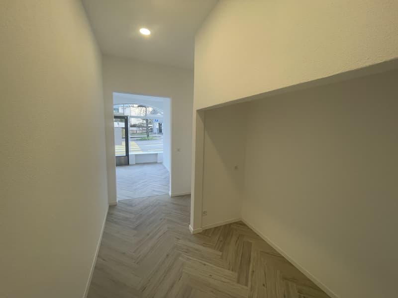 Attractive retail space for rent in Zurich (2)