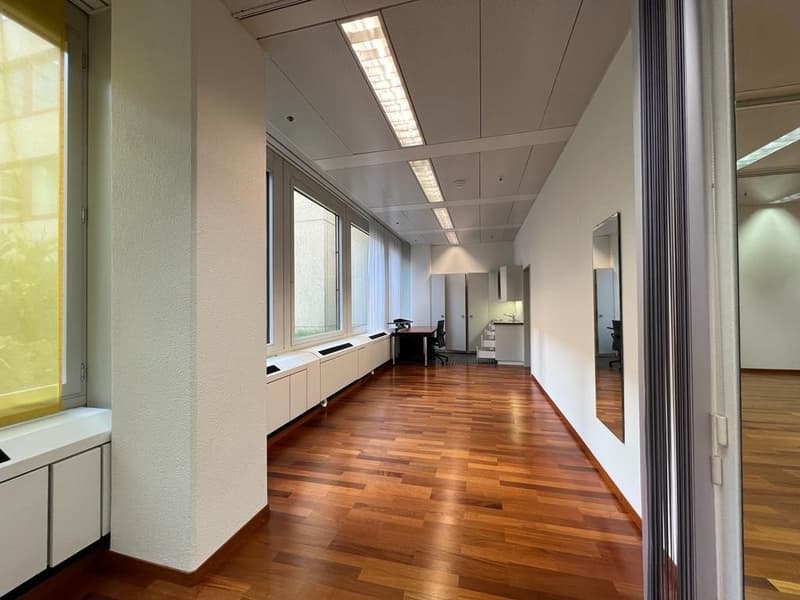 TO LET - Commercial space 83m² (4)
