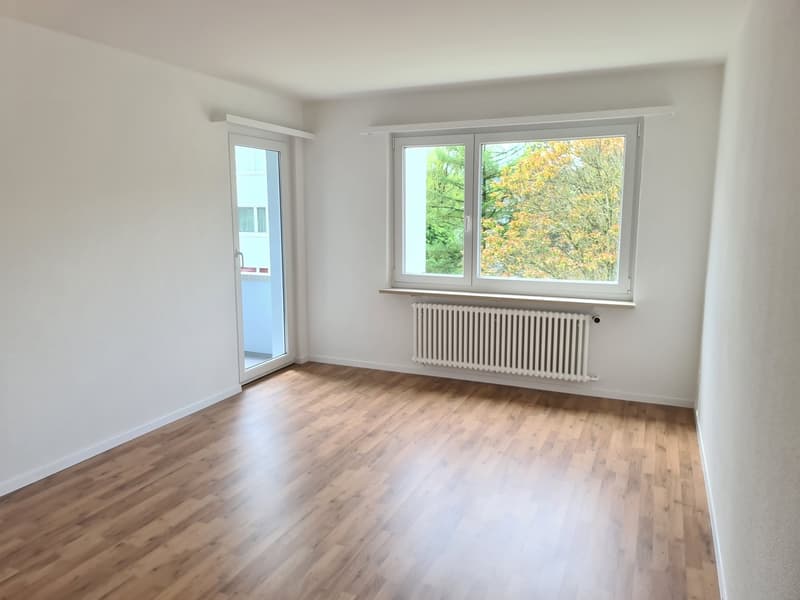 Helle und zentrale Wohnung im 4. OG (1)