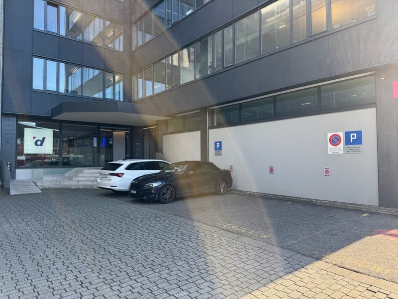 Espace commercial au 4e étage – Concept de vente et d'entrepôt moderne à Dietikon (15)