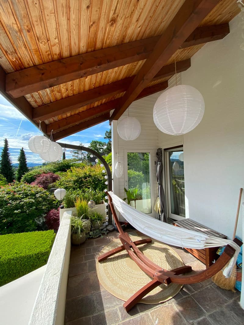 Charmante 4-Zimmer-Maisonette-Wohnung mit Garten und Aussicht in die Berge in Gossau ZH (7)
