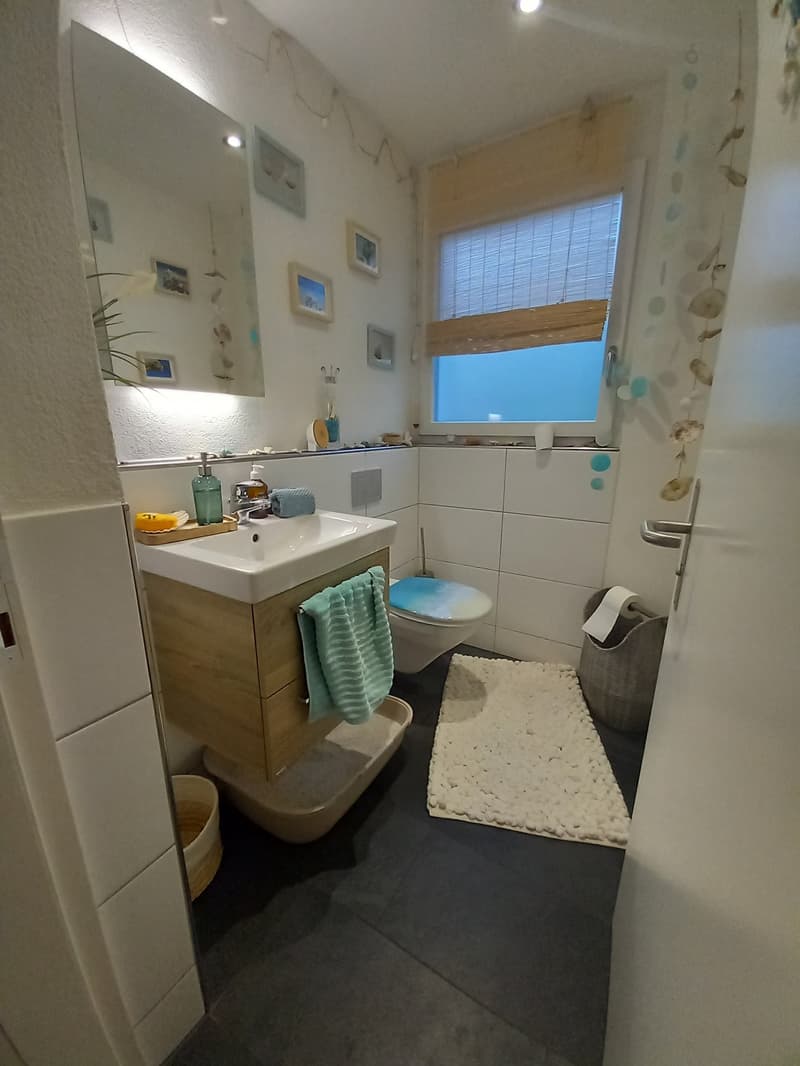 Charmante 4-Zimmer-Maisonette-Wohnung mit Garten und Aussicht in die Berge in Gossau ZH (20)