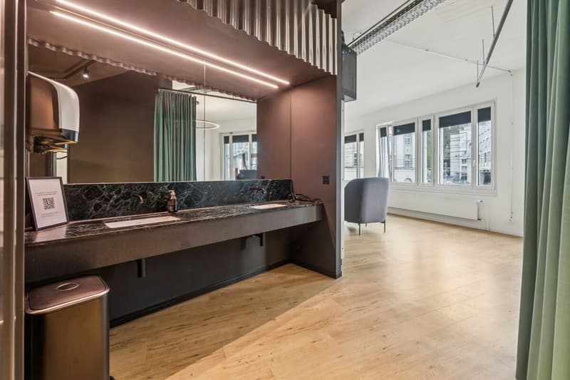 Studio di fitness o spazio ufficio moderno e luminoso in posizione centrale vicino alla stazione di Winterthur (11)