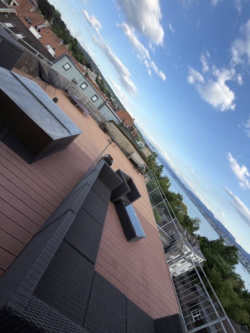 Appartamento attico esclusivo con 90 m² di terrazza privata sul tetto e accesso diretto in ascensore in posizione di prima scelta a Zurigo Seefeld (13)