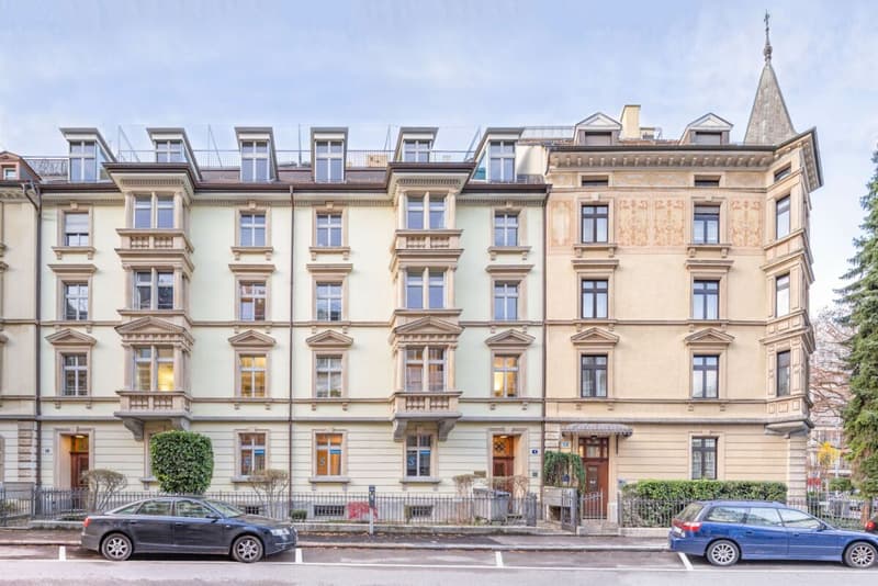 Zwischen Paradeplatz und Zürichsee - exklusive 5 Zimmer Maisonette-Wohnung (1)