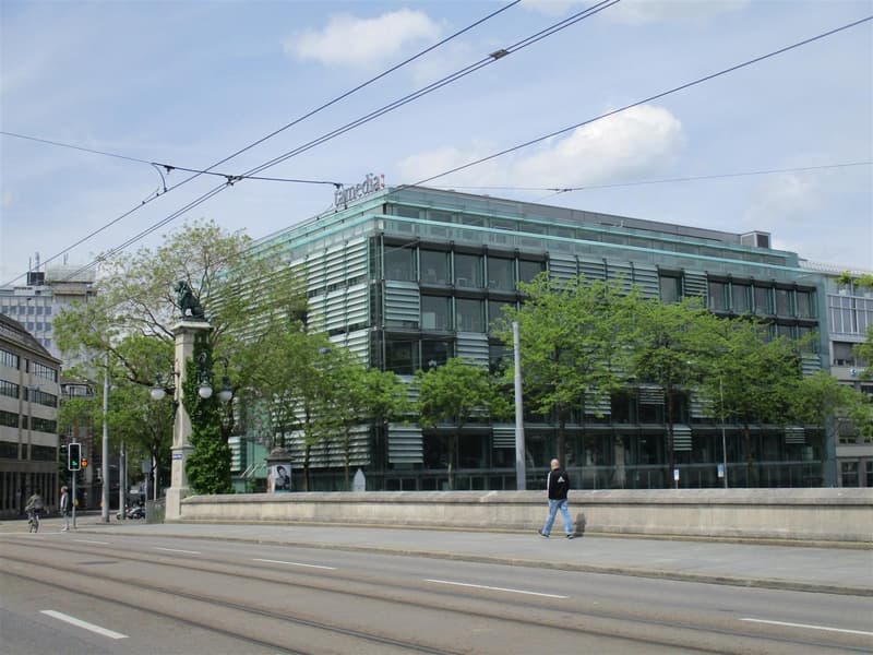 Atemberaubende Aussicht sucht Mieter - Vollausgebaute Büroflächen Mitten in Zürich (1)