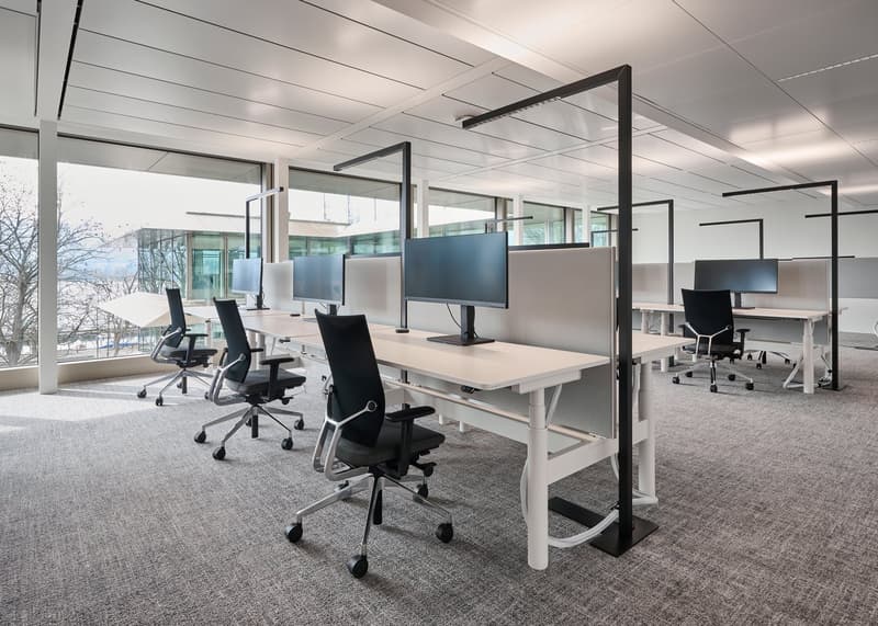 Your new headquarters by the lake – with a view and full service (3)
