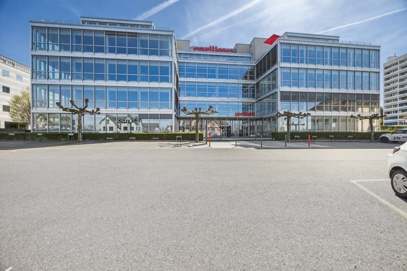 Working by the Lake - Welcome to Lakepoint (1)