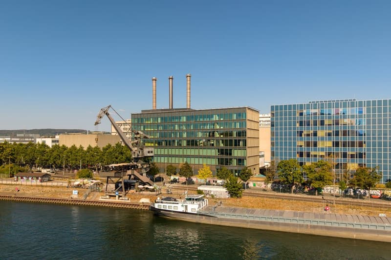 Büroflächen ab 2'000 m² direkt am Rhein (14)