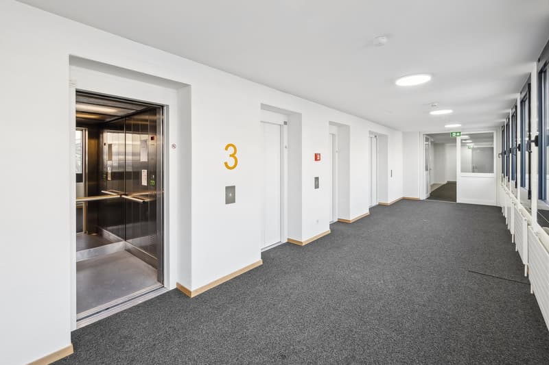 Attraktive und flexible Büroflächen direkt am Bahnhof Stettbach! (6)