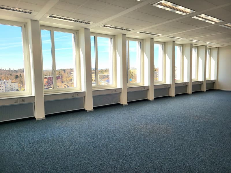 Espaces de bureau modernes au centre de Rüti (13)