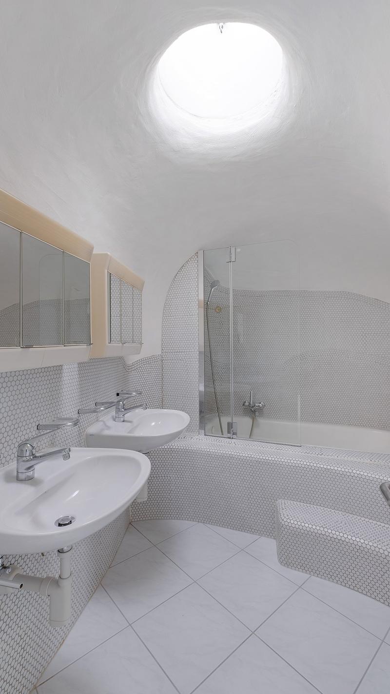 4.5 Zimmer Erdhaus - für Liebhaber aussergewöhnlicher Architektur (7)