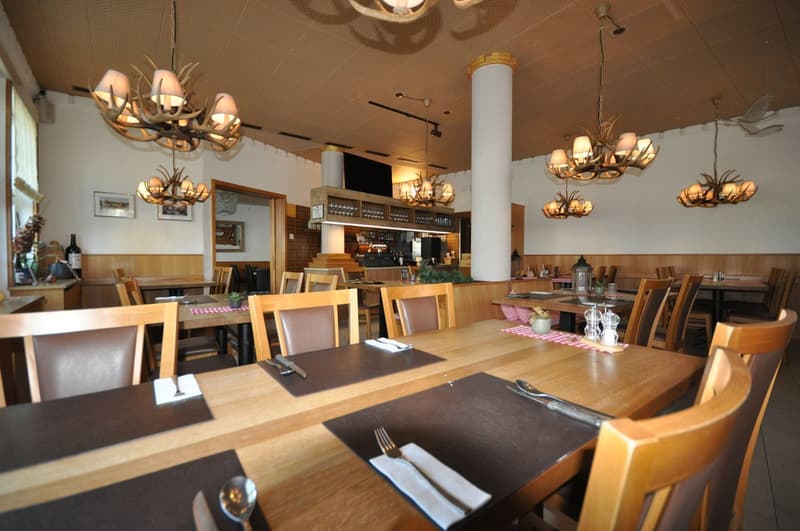 Limited until 30.09.2027: Turnkey restaurant with inventory at top location (5)