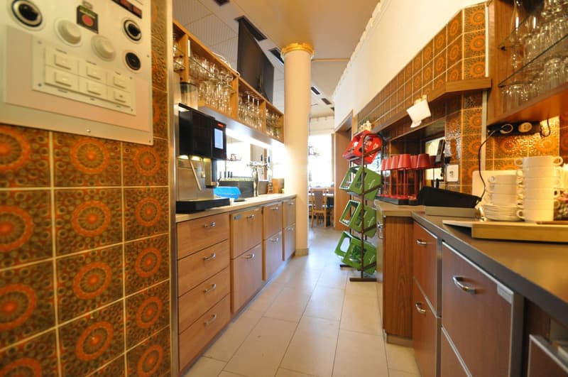 Limited until 30.09.2027: Turnkey restaurant with inventory at top location (9)