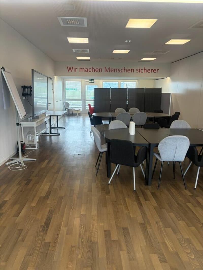 Attractive office space including spacious rooftop terrace (5)