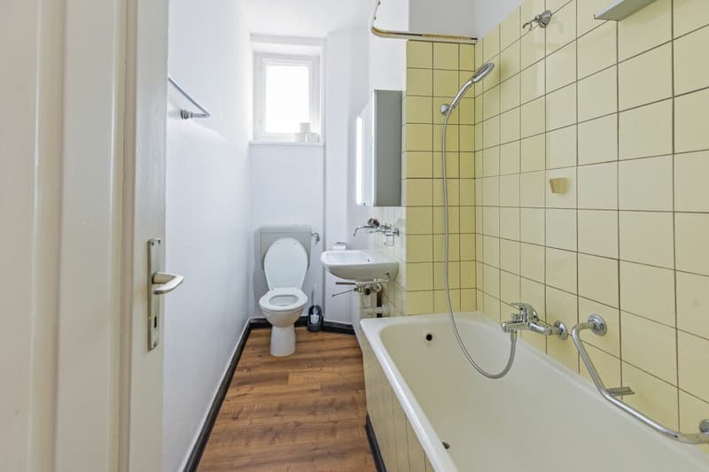 4 Bedroom Apartment with Charm in St. Gallen for Rent (12)