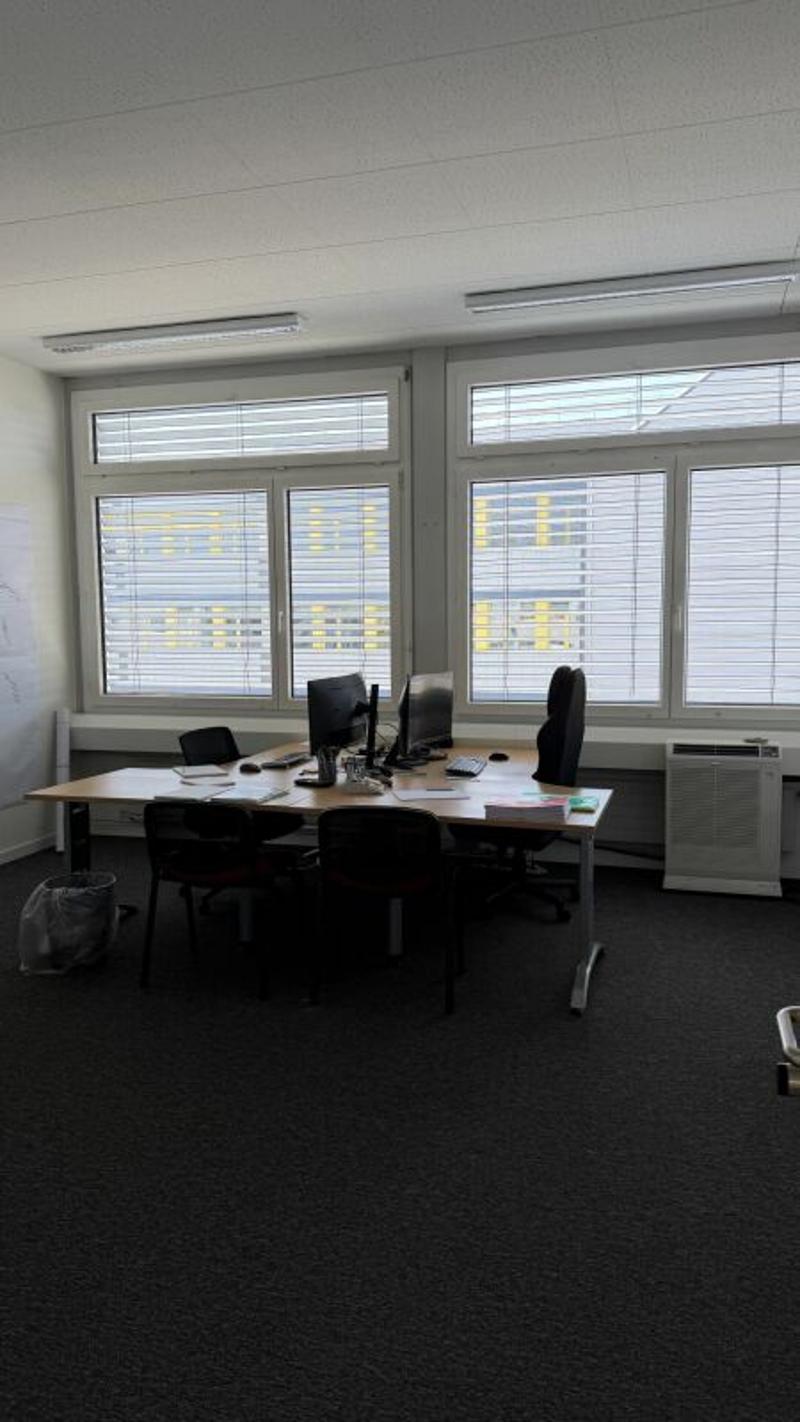 Ufficio climatizzato con uso condiviso di cucina & sala riunioni (2)