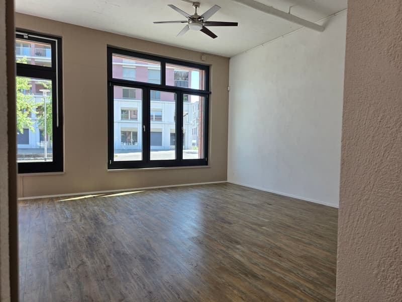 90 m² für Ihre Geschäftsidee – Praxis, Büro, Studio oder Laden in Arbon (1)