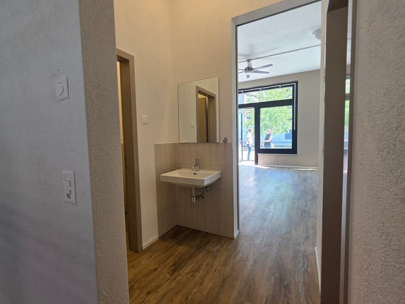 90 m² für Ihre Geschäftsidee – Praxis, Büro, Studio oder Laden in Arbon (6)