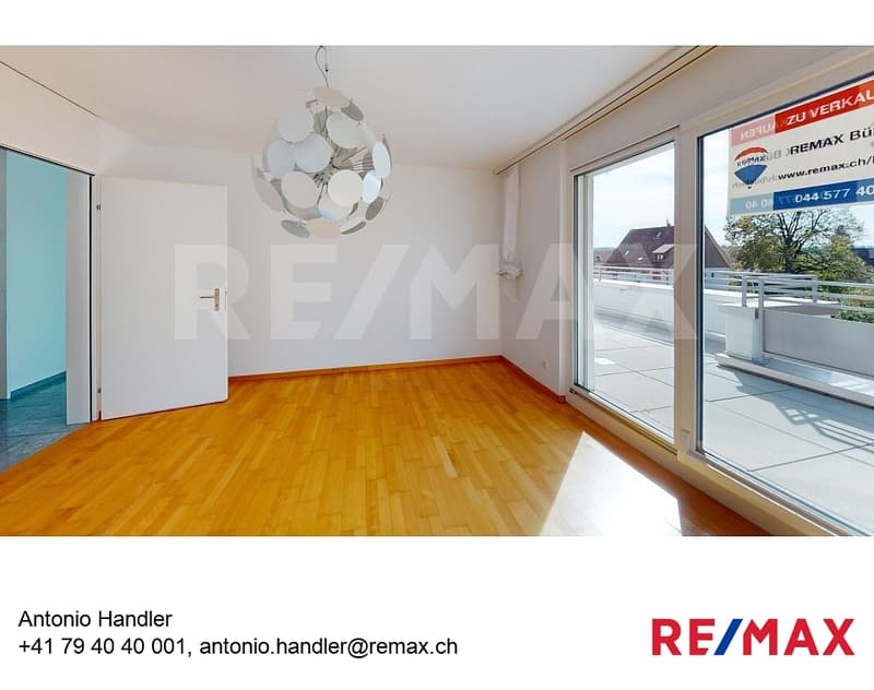 Über den Dächern von Bülach grosszügige 3.5-Zimmer-Attikawohnung mit weitläufiger Terrasse (1)