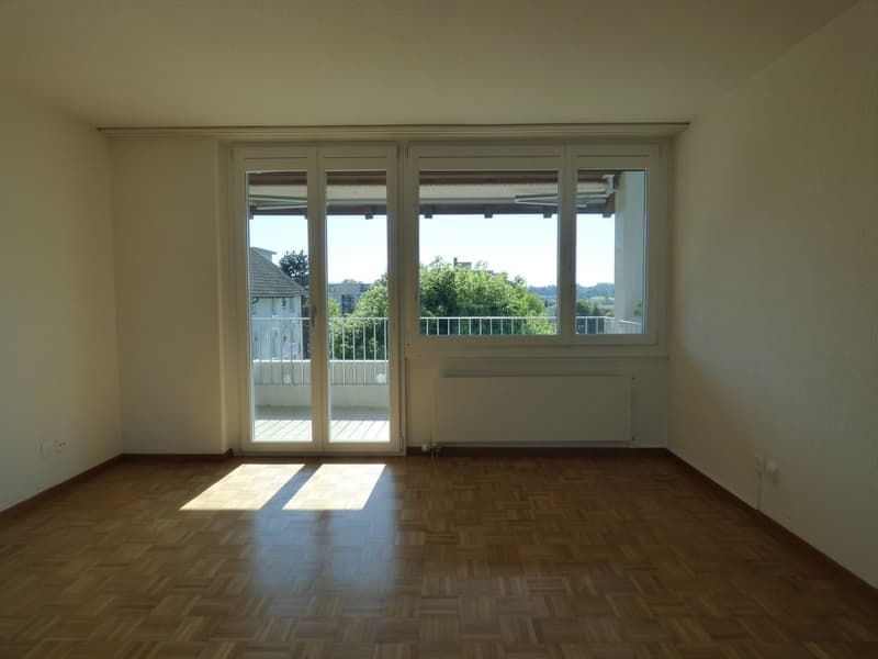 Spacious 4.5-room apartment with balcony and panoramic view in Rüti ZH (5)