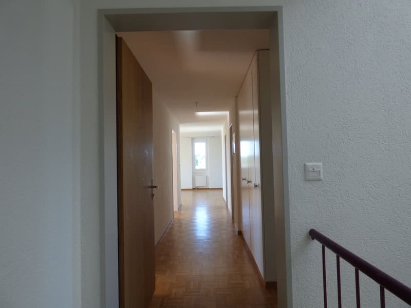 Spacious 4.5-room apartment with balcony and panoramic view in Rüti ZH (2)