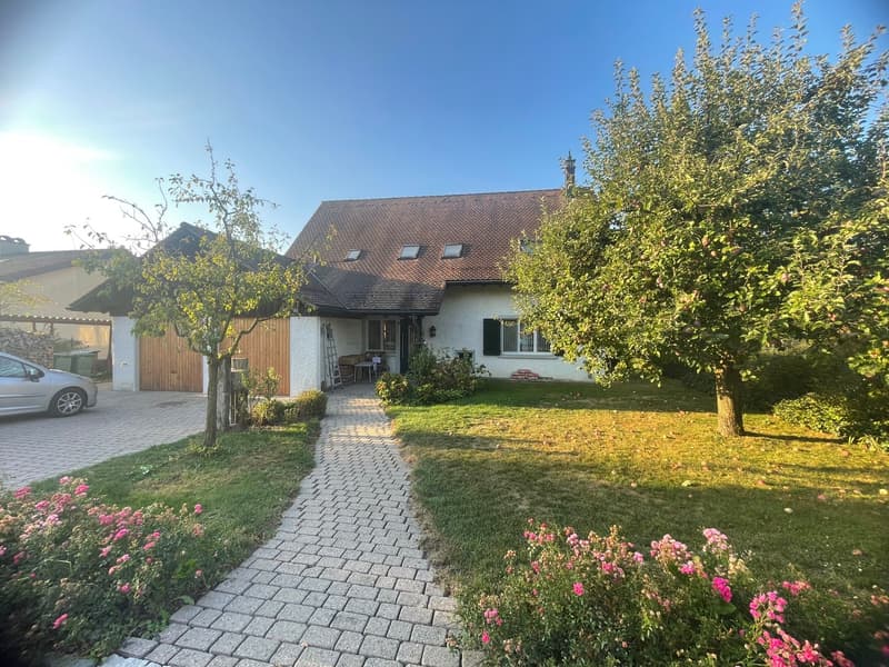 Traumhaus mit privatem Spa, Whirlpool, Schwimmteich und Golfvergnügen im eigenen Garten (1)