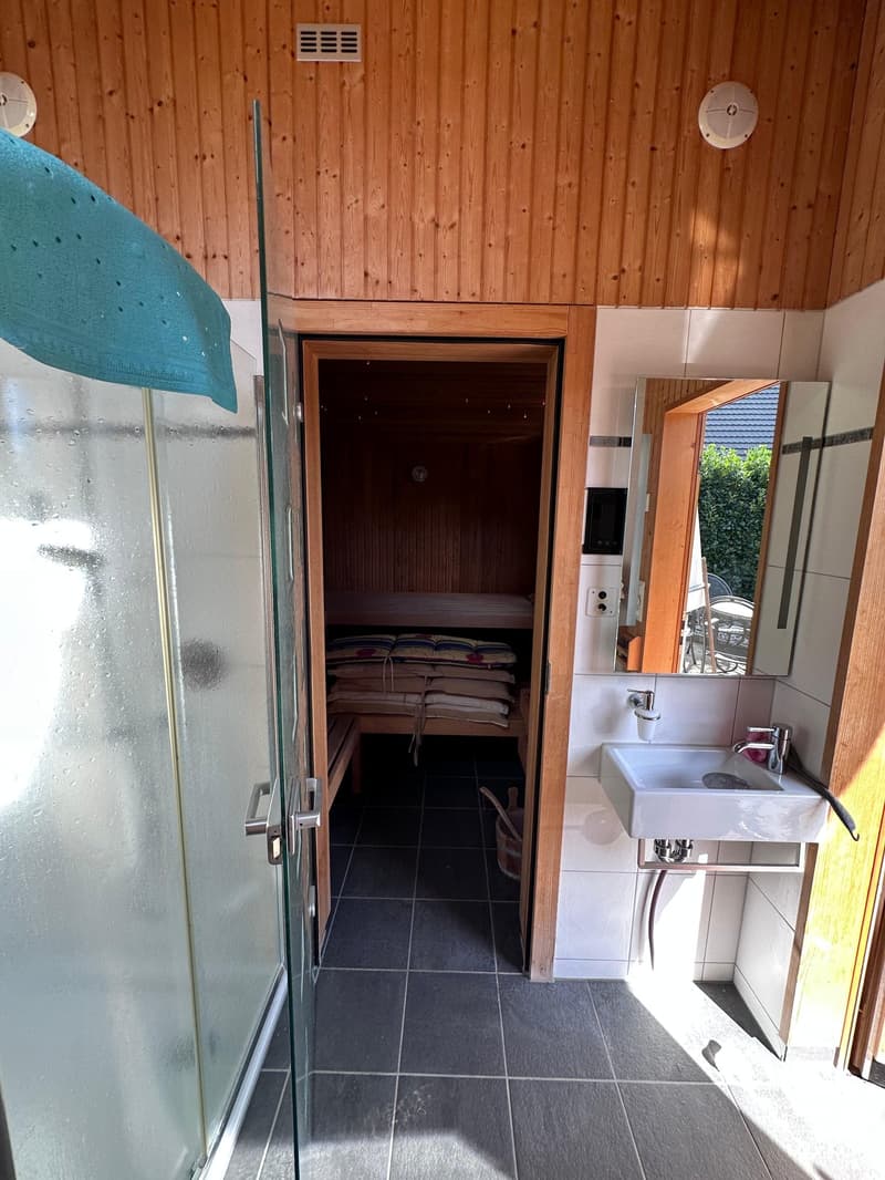 Traumhaus mit privatem Spa, Whirlpool, Schwimmteich und Golfvergnügen im eigenen Garten (10)