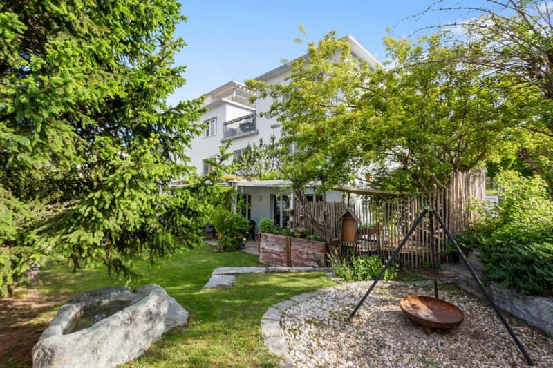 Molto grande casa d'angolo di 7,5 locali con ufficio aggiuntivo e grande stanza hobby a Wetzikon (4)