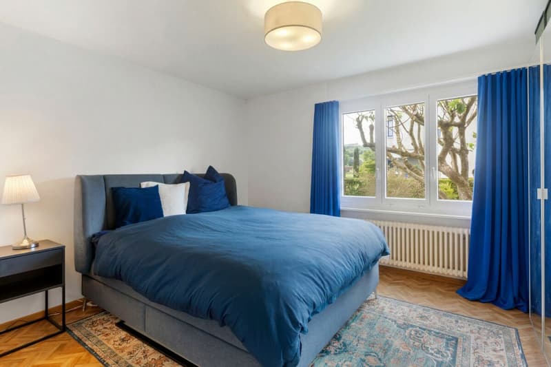 Charmant appartement de jardin 3 pièces avec espace de séjour ensoleillé et vue ouverte sur le vert (10)