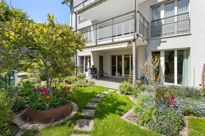 Appartement de jardin nature-orienté de 5,5 pièces (1)