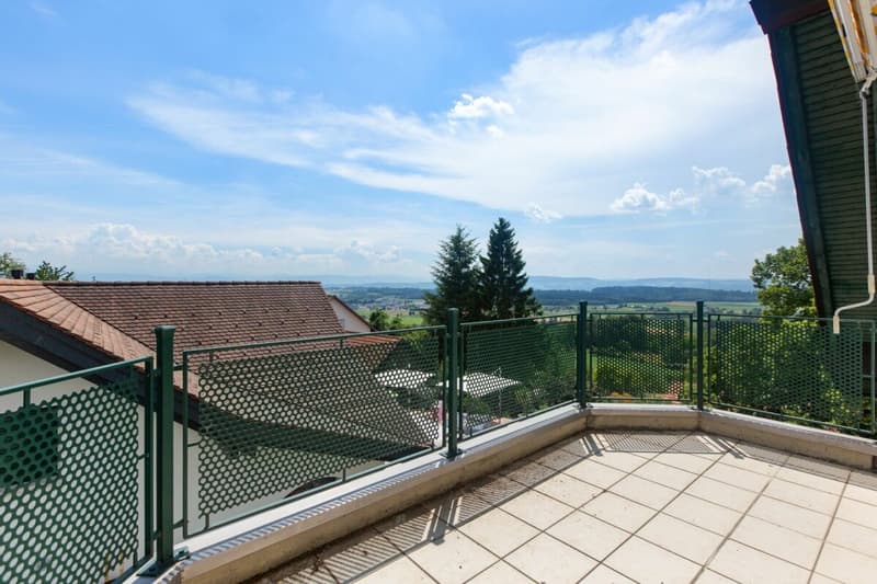 Renovierte Maisonette mit Balkon, Aussicht, viel Charme und Klimaanlage (2)
