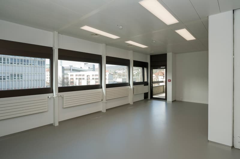 Modern office space – central, representative, and ready for occupancy (4)