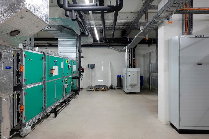 Surface de vente à emplacement idéal (10)