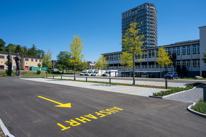 Lagerfläche / Hobbyraum in Bülach, nahe der Autobahn, zu vermieten (2)