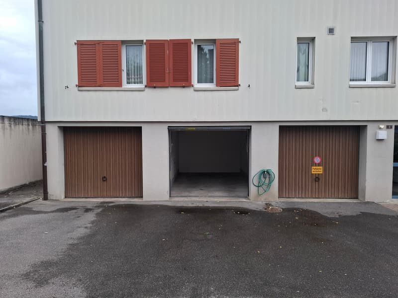 Einzelgarage an der Luegetenstrasse 9 in Dottikon zu vermieten (3)