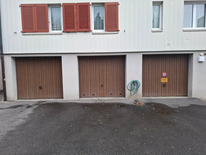 Einzelgarage an der Luegetenstrasse 9 in Dottikon zu vermieten (6)