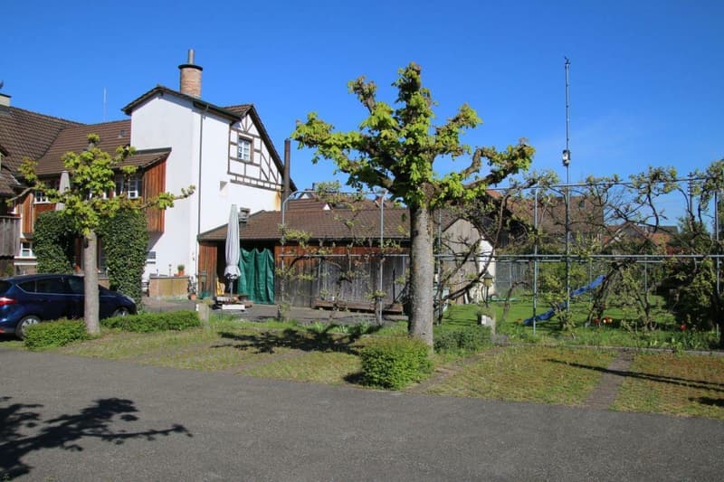 Remise mit Heizung und Nebenräumen